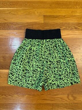 Shell Shock 3" Inseam Vintage Neon Green/Black Leopard Print Shorts - Size Small